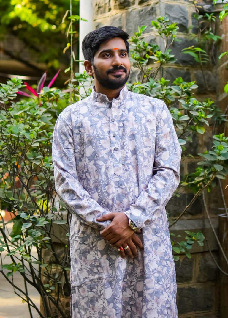 Yogendra Aradhye Guruji – vastu shastra expert in pune offering authentic Vedic astrology and vastu consultations